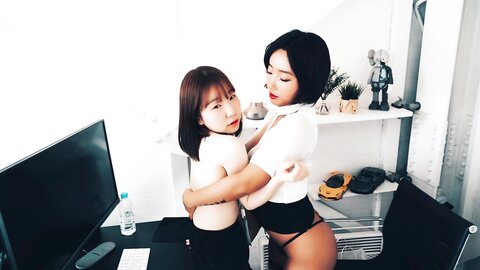 [Loozy] Botty Queen & Yeri - Office Master (5)