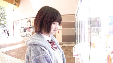 TANF-009 Fainting Sex Play With R-chan, A Panty Shot School Girl I Found In The Neighborhood [Amateur Post]