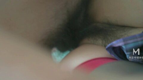 LY-039与曾经暗恋的女神共度春宵