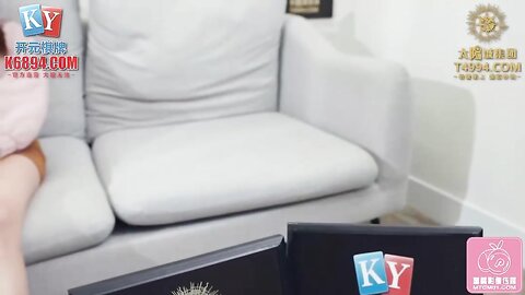 PME170失恋的妹妹靠哥哥的肉棒忘忧