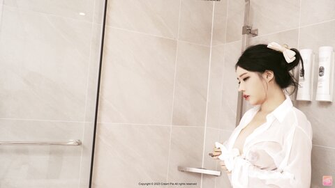 Cream pie Hani 하니 - With Hani in the shower 2