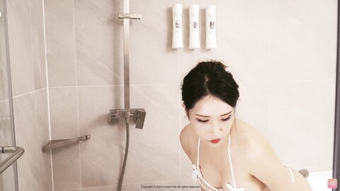 Cream pie Hani 하니 - With Hani in the shower 2