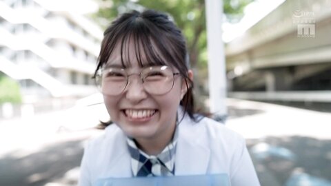 MIFD-257 Newcomer 142cm Minimum Beautiful Girl AV Debut With A Smile! I Came So Close That My Small...