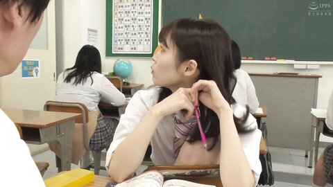 HUNTB-735 “Can You Make It Without Being Found Out ” A Little SEX Inside The Skirt In The Classroom! It...