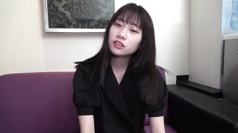 4063005-1 19-year-old black-haired beauty with a fair-skinned goddess slender figure. A woman who has a beautiful body, a fair complexion and a slender body, 19 years old, black hair and a beautiful young woman...