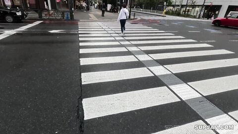 4057781 ExclusiveComplete street exposure, next to the street, clothed, standing back, Nakadashi, people passing by, jeans piercing, current** university student, first time shooting, electric piston with fix...