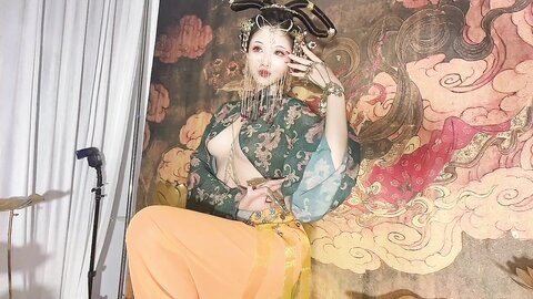 [Cosplay] 钛合金TiTi – 画中仙
