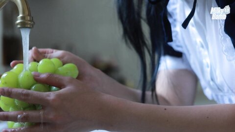 MilkyBomb YUI Vol.003 - Maid 2