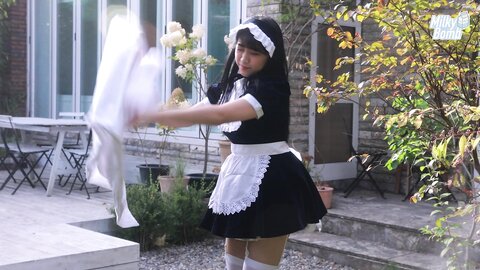 MilkyBomb YUI Vol.003 - Maid 2
