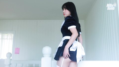 MilkyBomb YUI Vol.003 - Maid