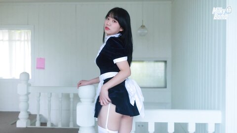 MilkyBomb YUI Vol.003 - Maid