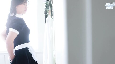 MilkyBomb YUI Vol.003 - Maid
