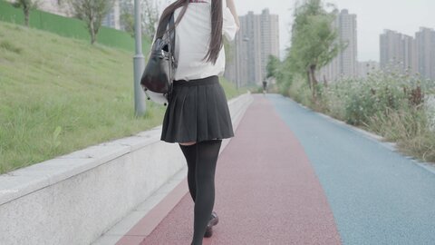 小恩 - 【VIP】户外露出-R18 96P1V-10.2G Watermarked MOVIE