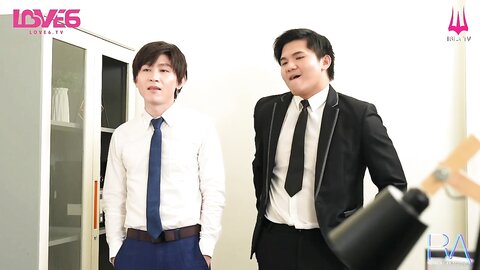 RAS-0355光棍偷拍騷女上司淫辱口爆雙管齊下