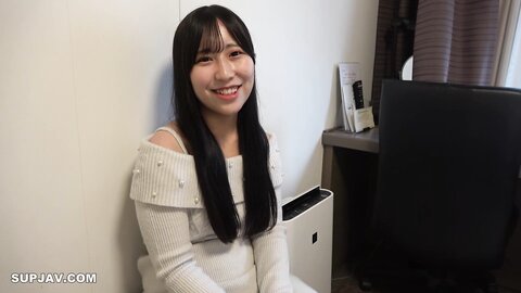 FC2PPV-4075436 期間限定価格！[無]超キレイ可愛い坂道系の彼女とハメ撮り一緒に繁華街を散歩してからホテルに入り、誰にも邪魔されずホテルでしっぽりラブラブ中出しSEXおまけ動画でフェラ抜きシーンあります