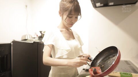 CAWD-599 A Positive Healing Beautiful Girl With An Amazing Smile Who Appeared Like A Comet Kawaii Supernova...