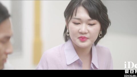 ID5371淫乱男女两个上门推销员