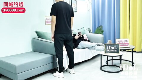 IDG5389上门讨债居然在对方家里激情做爱