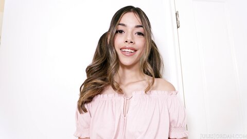 Tiny Size Queen Harmony Wonder