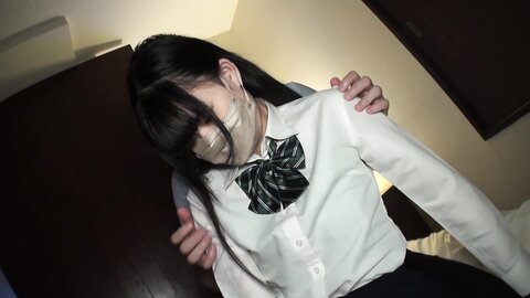 HONB-337 When I Took A Girl Who Was Developing Nipples To Undress At A Hotel, She Had Cute Inverted Nipples.