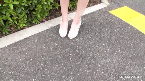 4061799 18 year old who combines modelling and **. High *** loss and first time Nakadashi**.