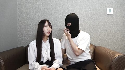 FC2PPV-4088243-1 お堅い職業で美乳・美尻のスタイル抜群の女性をナンパで連れ込み2回戦中出し濃厚エッチ。感じすぎて理性を失い膣アクメ後りこちゃん中出しまで懇願