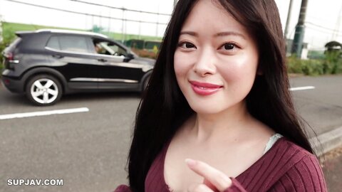 4099005 Première prise de vue et face à face ! Limité au 18\12 ! Une belle infirmière me séduit avec une expression obscène et continue à me séduire, et je n`en peux plus, alors elle me baise à vif !