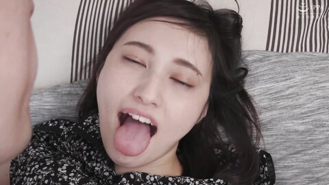 AKDL-199 Icharab KISS Record Hitomi Honda that tangled her tongue many times with her in the morning and...