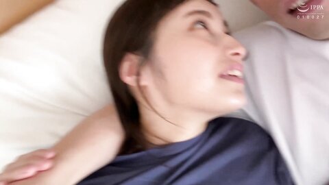 AKDL-199 Icharab KISS Record Hitomi Honda that tangled her tongue many times with her in the morning and...