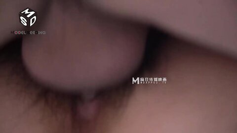 MSD-106我的裸体室友-艾鲤