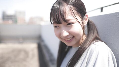 EBOD-932 A small body with a height of 150cm, bright and cheerful like the sun!Eighteen years old!G Cup Lori...