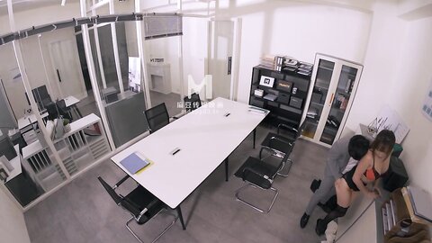 MDWP-0024上班偷摸鲍鱼-项子甯