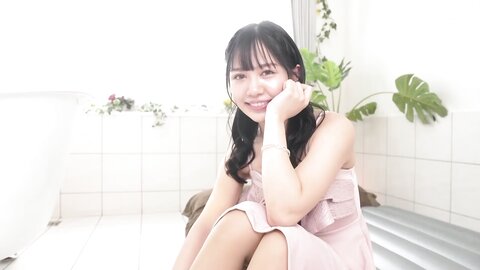 STARS-674 20 years old, rookie! Lori face baby face is a very energetic pure girl for the first time in...