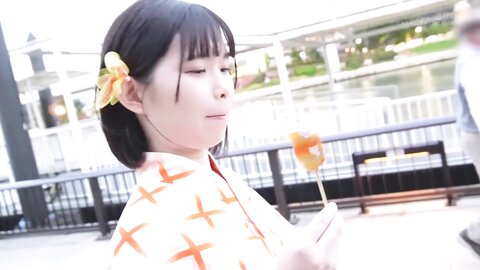 MOGI-055 A simple and simple lewd.Try insert a big dick ...