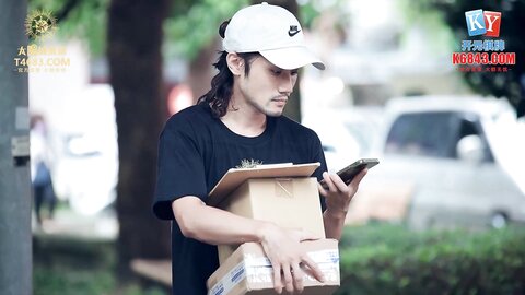 MCY-0064人妻出轨壮硕送货员-白靖寒