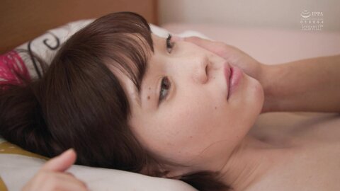 CAWD-427 The meaningful broken heart song to give to a best friend is me who fell asleep a boyfriend of a...