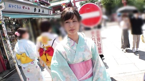 200GANA-2789 Seriously soft, first photo. 1849 [Holiday of high school teachers] Nampa the yukata girls found...