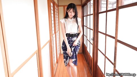 Graphis Gals Umi Yatsugake 八掛うみ - Girl like a doll Clip 03 - 1280x HD