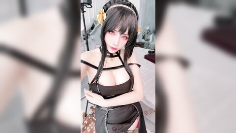 [Cosplay] Byoru - Yor Forger Shiny Dress (Spy x Family) (4)
