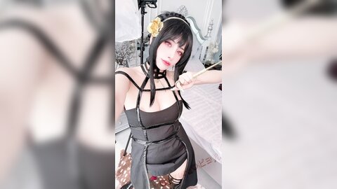 [Cosplay] Byoru - Yor Forger Shiny Dress (Spy x Family) (4)
