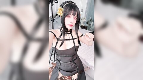 [Cosplay] Byoru - Yor Forger Shiny Dress (Spy x Family) (4)