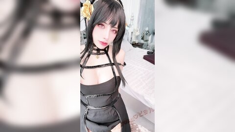 [Cosplay] Byoru - Yor Forger Shiny Dress (Spy x Family) (4)