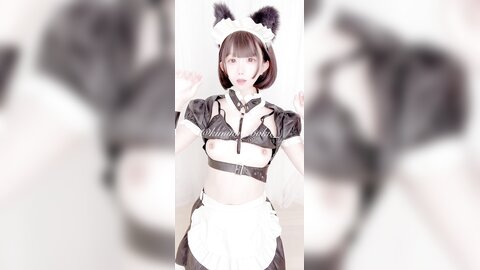2022-09-02 えっちなメイド犬???? [4P1V-41.47MB]