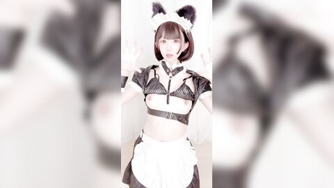 2022-09-02 えっちなメイド犬???? [4P1V-41.47MB]