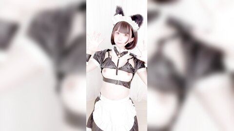2022-09-02 えっちなメイド犬???? [4P1V-41.47MB]