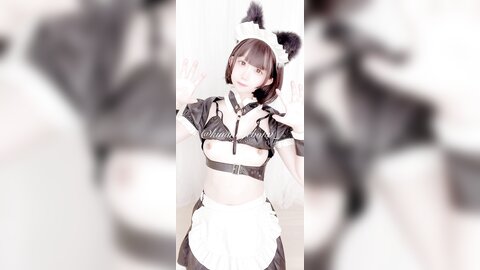 2022-09-02 えっちなメイド犬???? [4P1V-41.47MB]