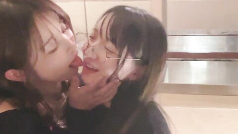2022-05-29 もっっと可愛い子とちゅー動画????‍???????? [1P3V-87.69MB]