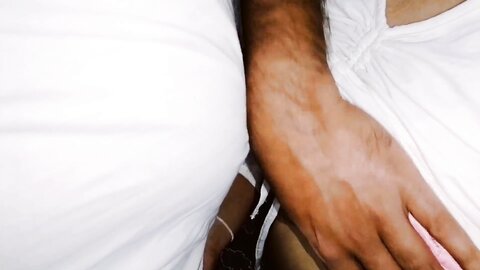 ගෙදර කව්රුත් නැති වෙලාවෙ ආපු අල්ලපු ගෙදර විසේකාරී එක්ක ඉස්ම යන්න ගහපු ග