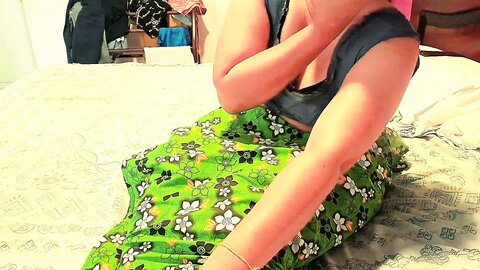 මැණිකා හාමුගේ කාමරේ Asian Girl Amazing Fuck