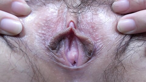 4129971-4 A diamond in the rough, she has just graduated from J\k and moved to Tokyo from Tokushima. She is a simple, innocent and innocent girl. Nakadashi twice inside a girl.